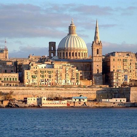Modern Apartment In The Best Location, Perfect For Families Sliema Luaran gambar