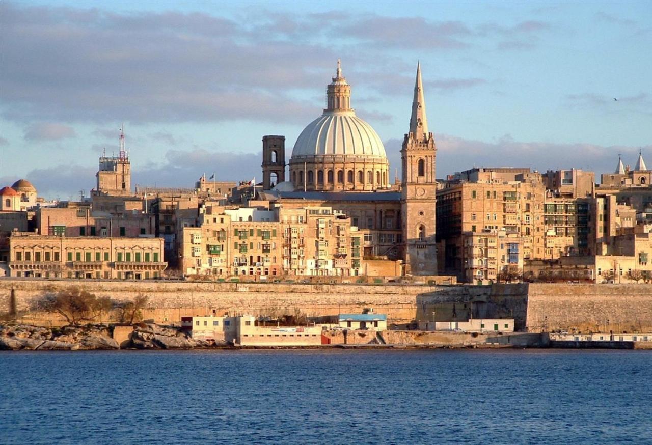 Modern Apartment In The Best Location, Perfect For Families Sliema Luaran gambar