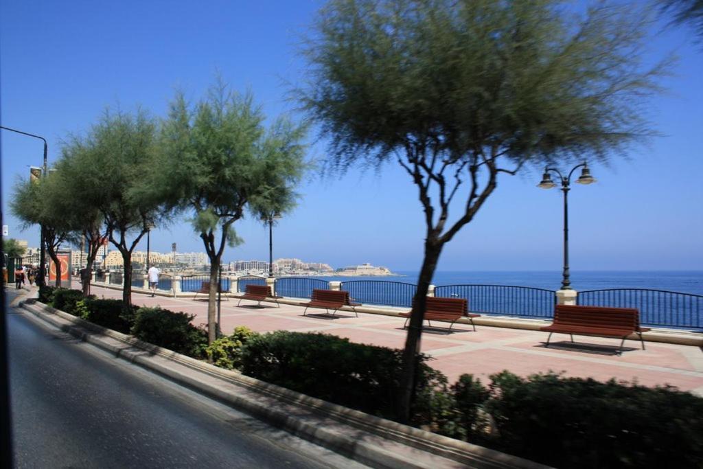 Modern Apartment In The Best Location, Perfect For Families Sliema Luaran gambar